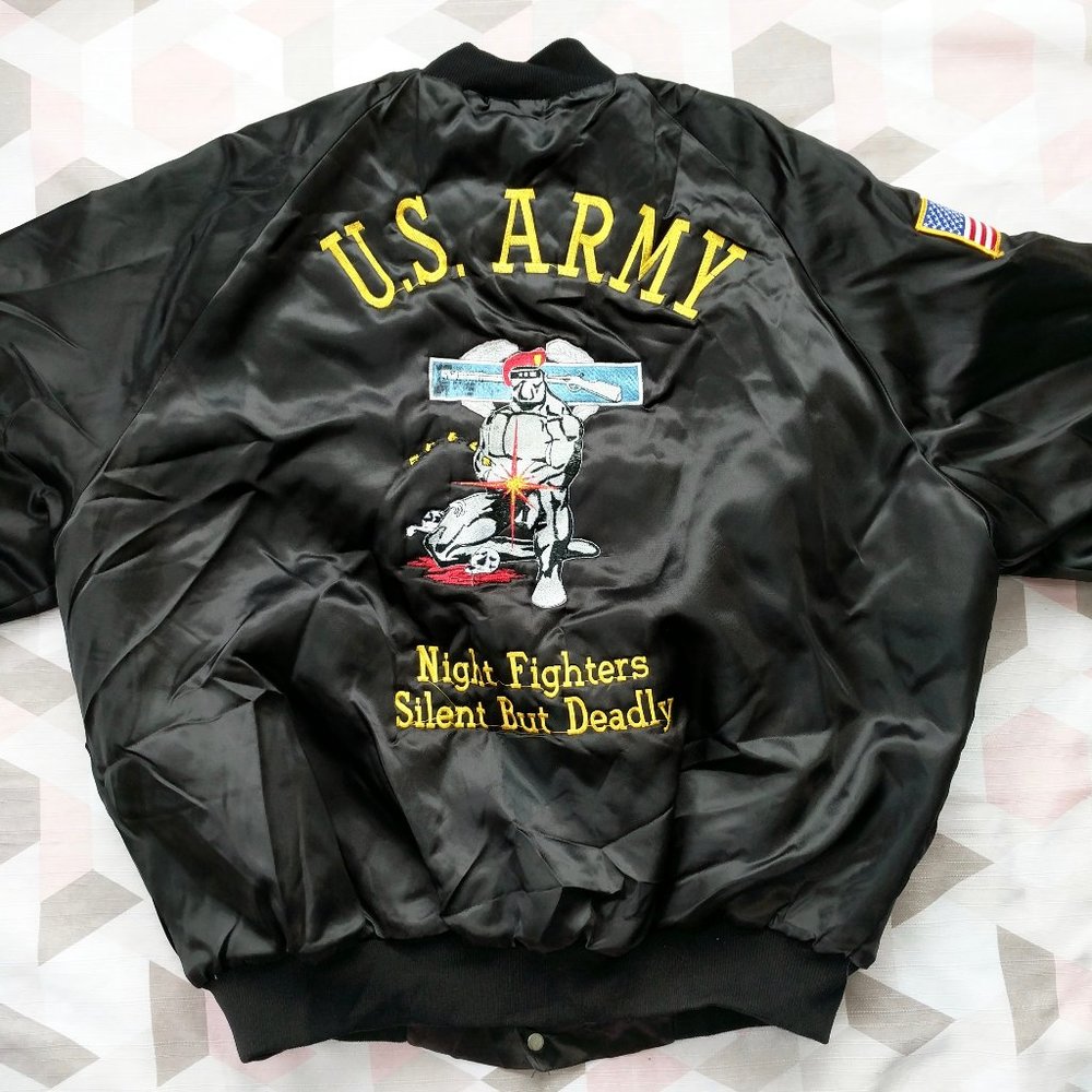 Vintage US Army Night Fighters Satin Bomber Flight Jacket 80s West Ark USA XL